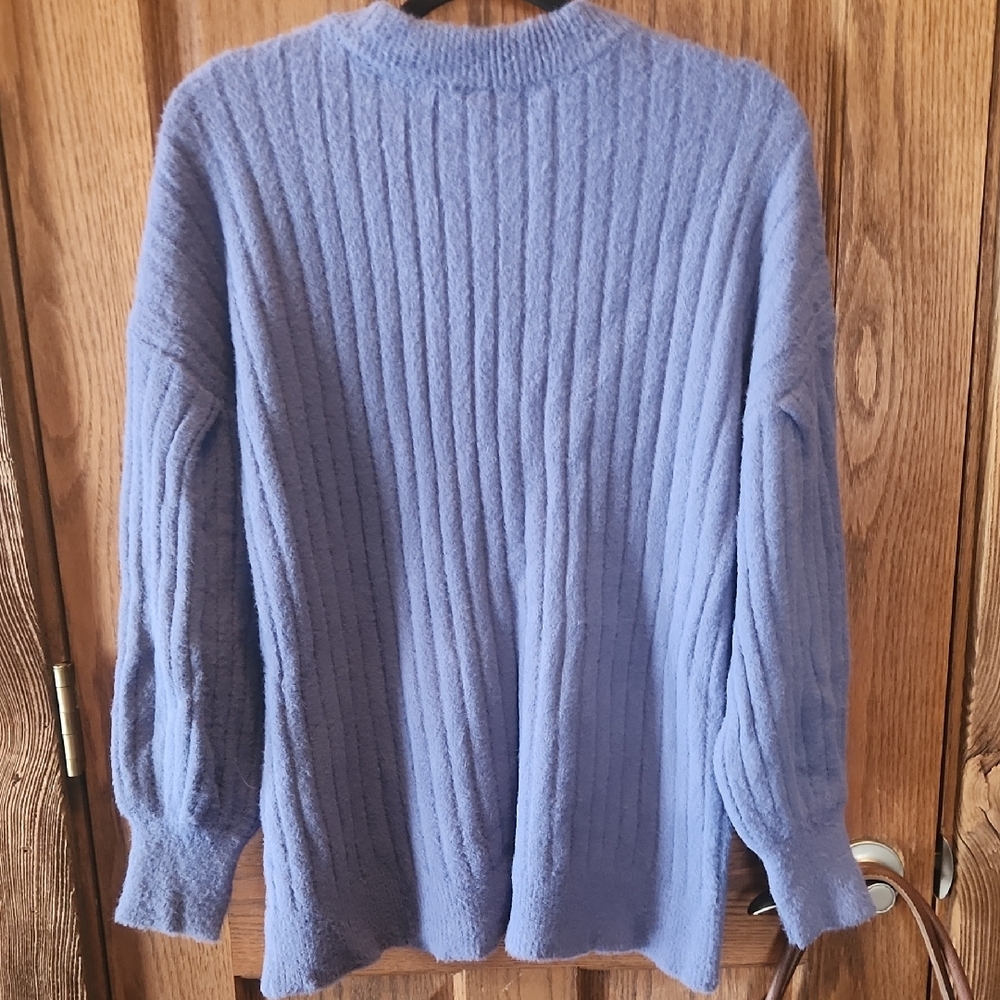 Cozy Blue Ribbed Sweater - Picture 4 of 4